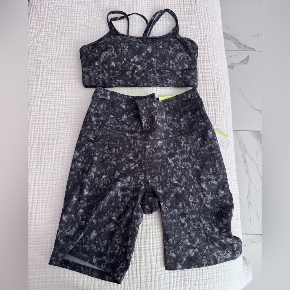 Target matching work out set . Top is a M bottom are S bottoms have tags